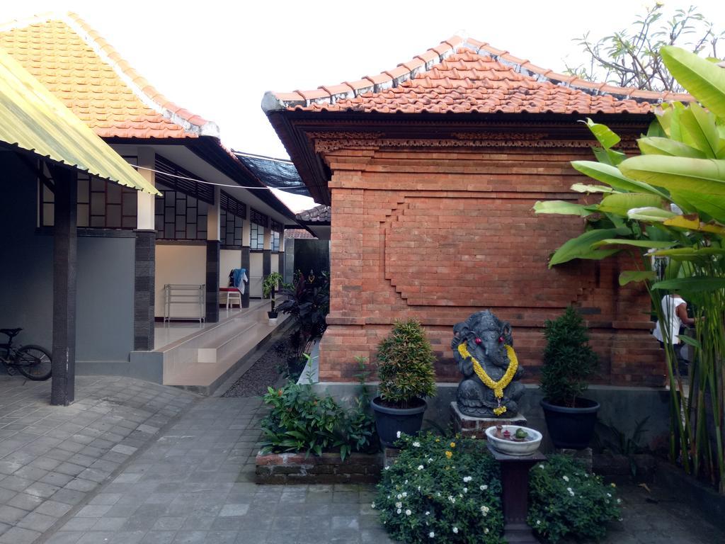 Buyan Homestay Sanur Eksteriør billede